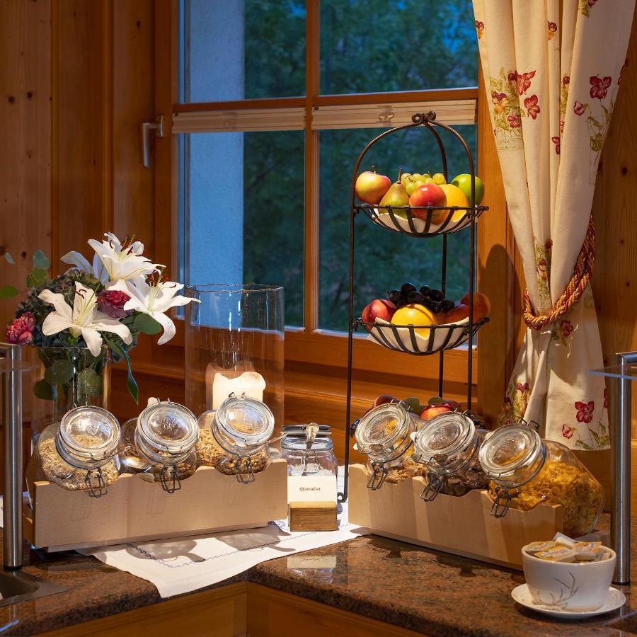 Gasthof Loewen Schruns Bagian luar foto