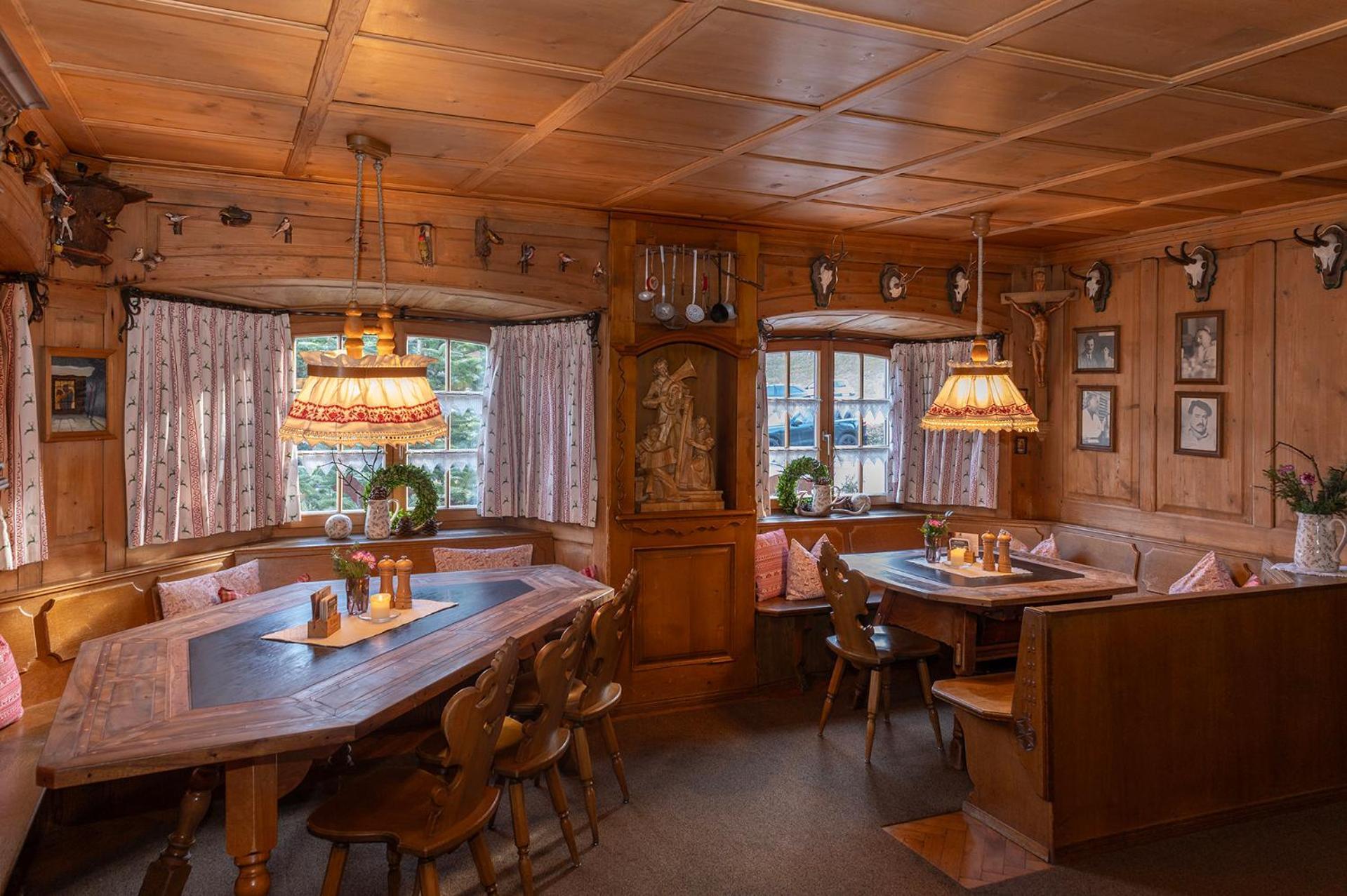 Gasthof Loewen Schruns Bagian luar foto
