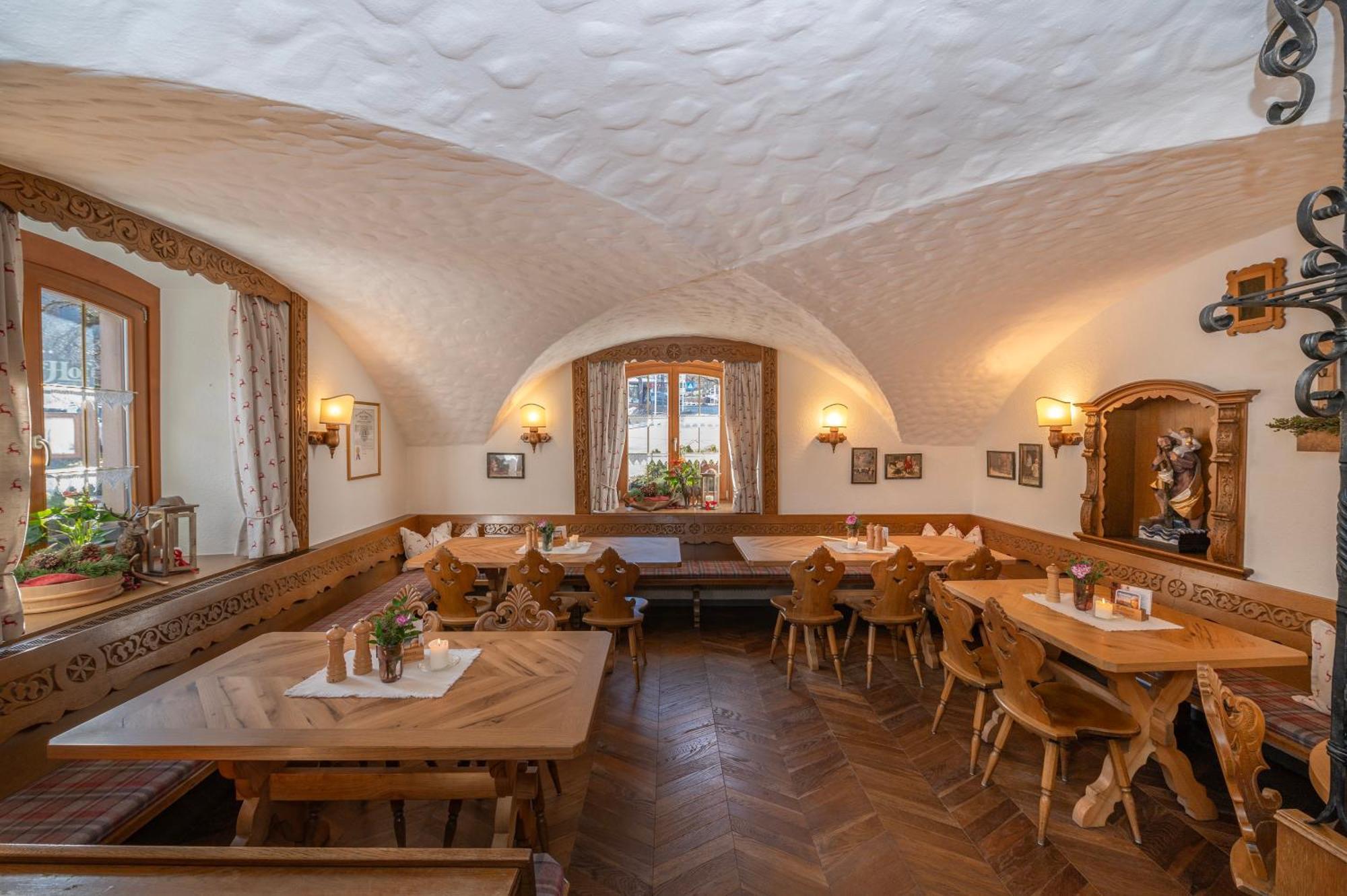 Gasthof Loewen Schruns Bagian luar foto