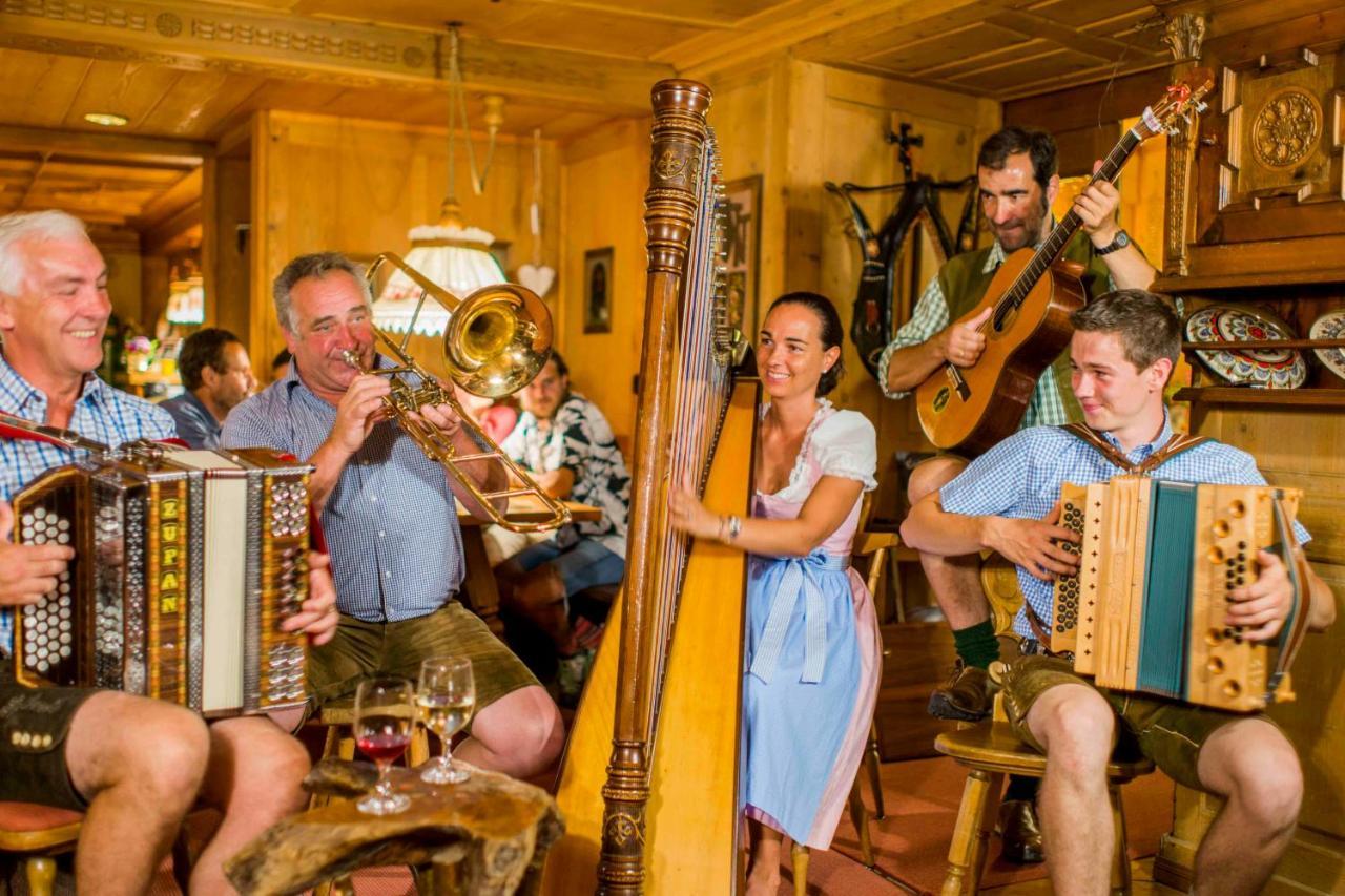 Gasthof Loewen Schruns Bagian luar foto